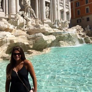 Meet your Posher, Ali